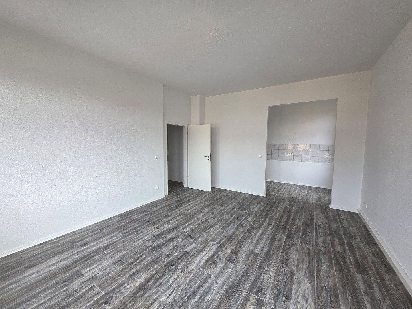 Pronájem bytu 2+1 56 m², Kitscherstr, 10, Křemeničov, Sasko Pronájem bytu 2+1 56 m², Kitscherstr, 10, Křemeničov, Sasko