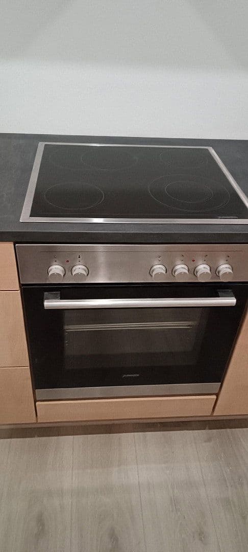 Pronájem bytu 1+1 33 m², Friederikenstr. 2, Köthen (Anhalt), Sasko-Anhaltsko Pronájem bytu 1+1 33 m², Friederikenstr. 2, Köthen (Anhalt), Sasko-Anhaltsko