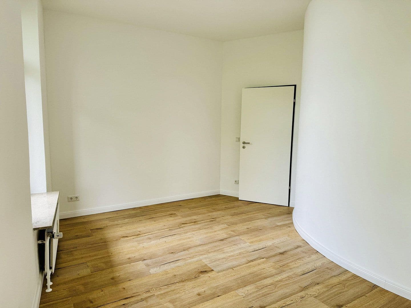 Pronájem bytu 2+1 77 m², Lübeck, Šlesvicko-Holštýnsko Pronájem bytu 2+1 77 m², Lübeck, Šlesvicko-Holštýnsko