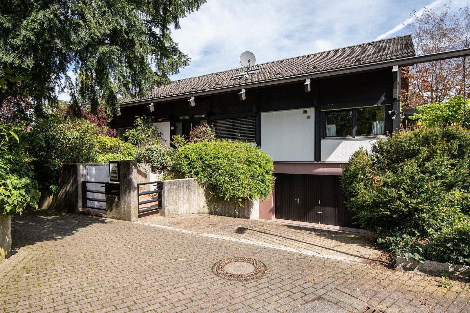 Prodej domu 259 m², pozemek 735 m², Birkenau, Hessen Prodej domu 259 m², pozemek 735 m², Birkenau, Hessen