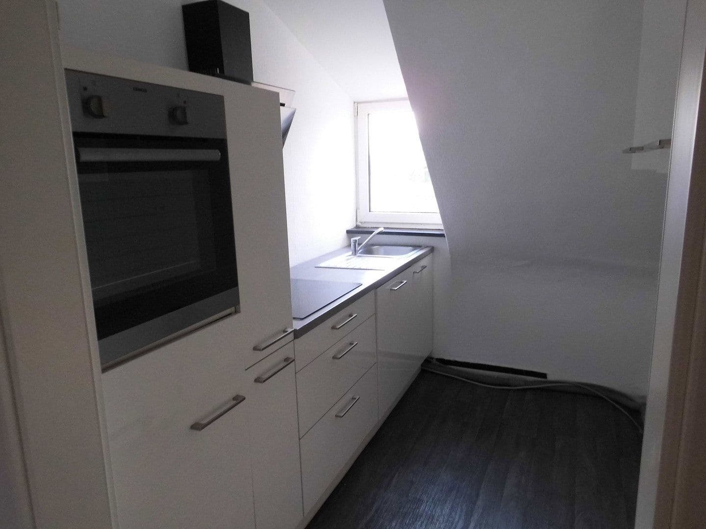 Pronájem bytu 2+1 45 m², Stuttgart, Bádensko-Württembersko Pronájem bytu 2+1 45 m², Stuttgart, Bádensko-Württembersko