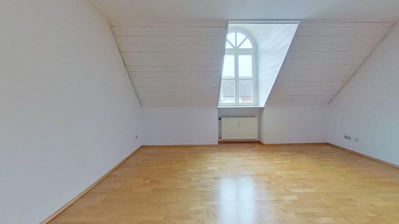 Pronájem bytu 6+1 220 m², Lehenstr. 25, Donaueschingen, Bádensko-Württembersko Pronájem bytu 6+1 220 m², Lehenstr. 25, Donaueschingen, Bádensko-Württembersko