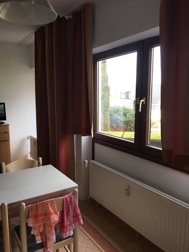 Pronájem bytu 1+1 28 m², Schlehenweg 2, Bonn, Severní Porýní-Vestfálsko Pronájem bytu 1+1 28 m², Schlehenweg 2, Bonn, Severní Porýní-Vestfálsko