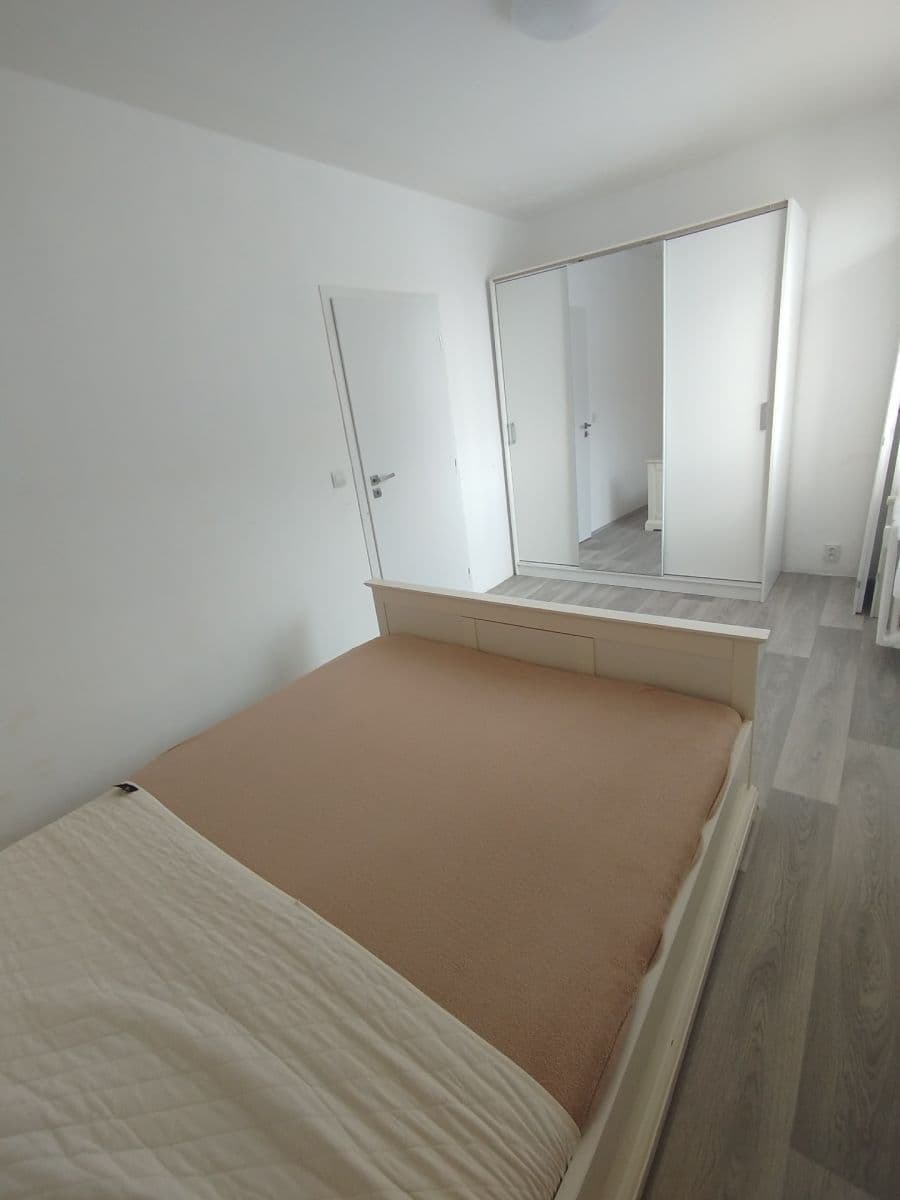 Pronájem bytu 3+1 68 m², Mikuláškovo náměstí, Brno, Jihomoravský kraj Pronájem bytu 3+1 68 m², Mikuláškovo náměstí, Brno, Jihomoravský kraj