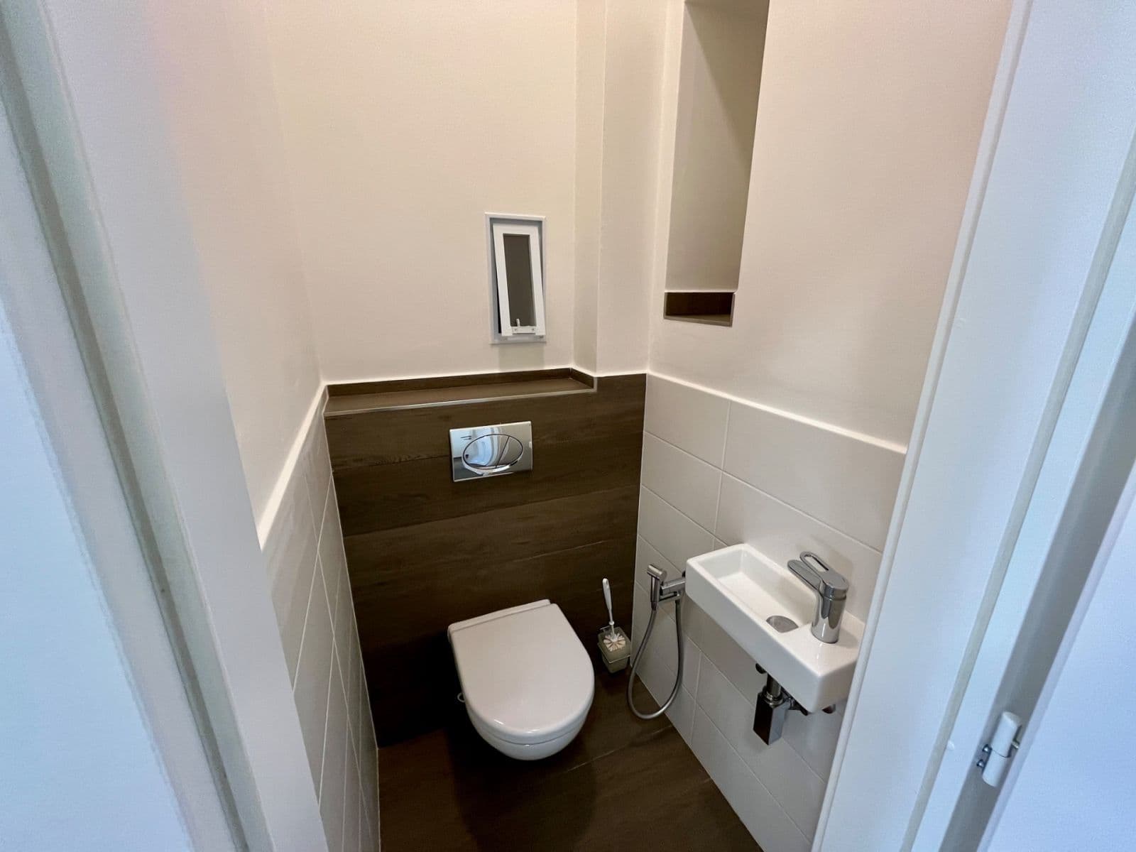 Pronájem bytu 2+kk 55 m², Kamenická, Praha, Praha Pronájem bytu 2+kk 55 m², Kamenická, Praha, Praha