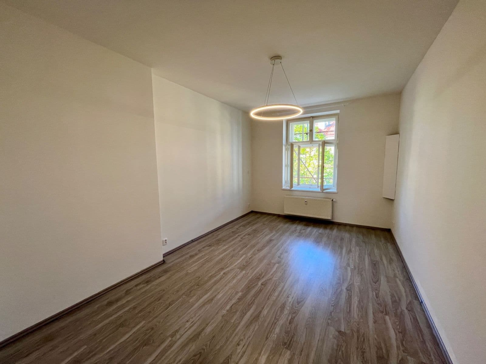 Pronájem bytu 2+kk 55 m², Kamenická, Praha, Praha Pronájem bytu 2+kk 55 m², Kamenická, Praha, Praha