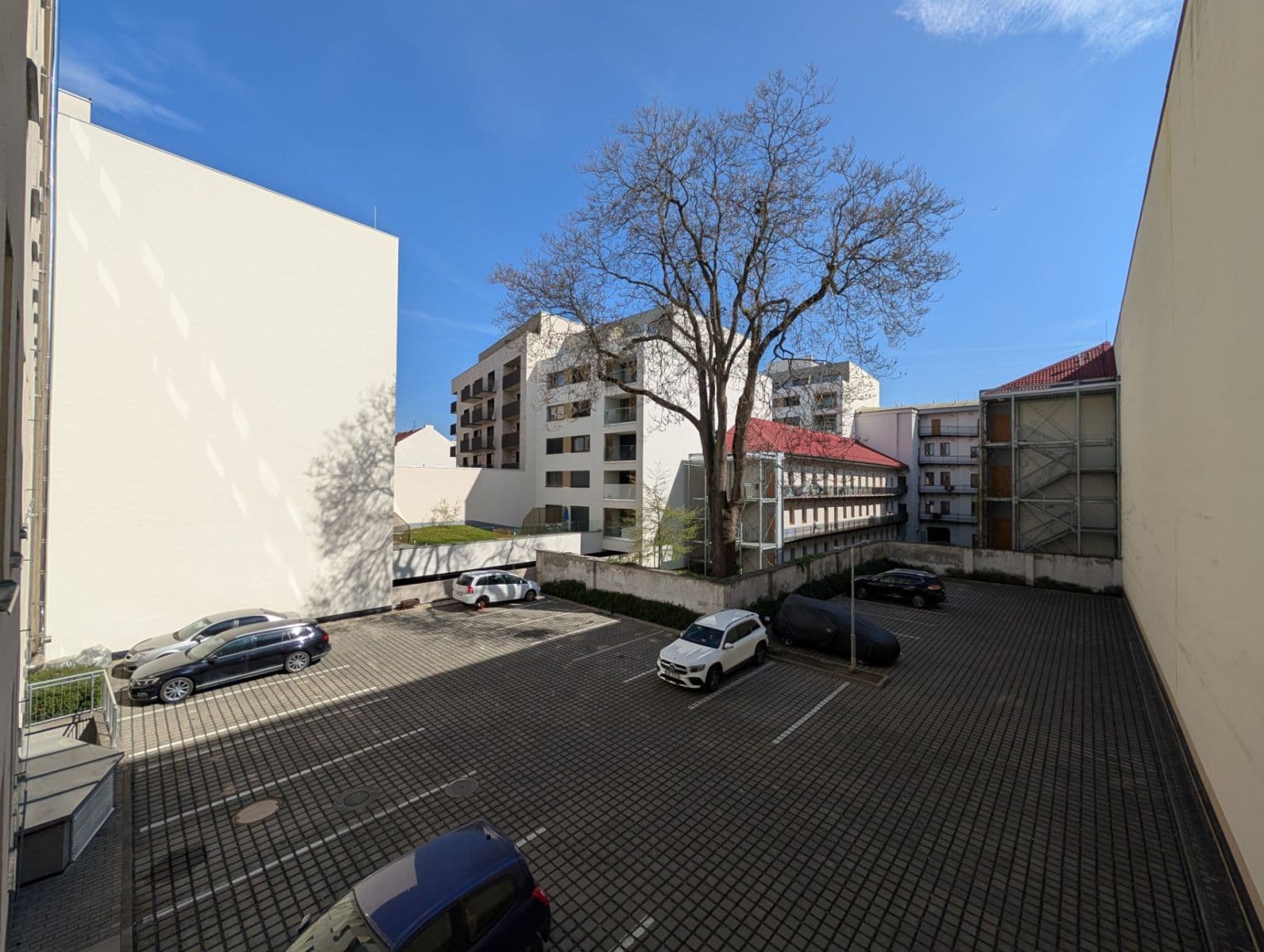 Pronájem bytu 1+kk 32 m², Bratislavská, Brno, Jihomoravský kraj Pronájem bytu 1+kk 32 m², Bratislavská, Brno, Jihomoravský kraj