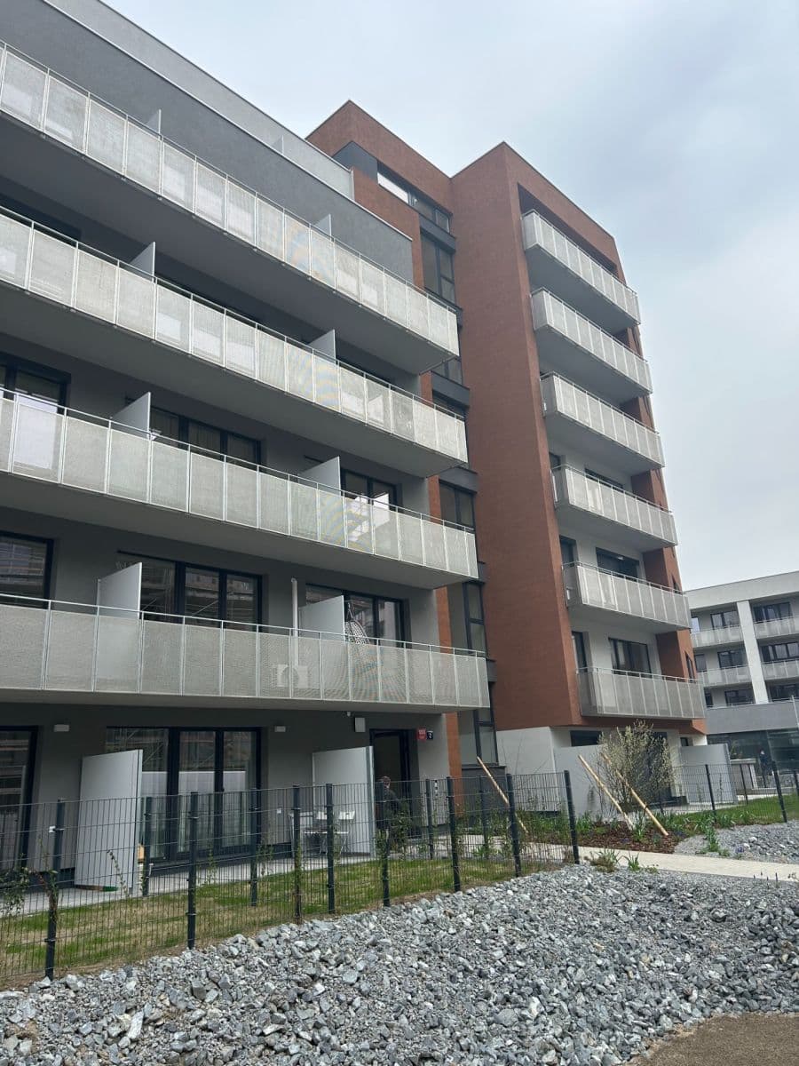 Pronájem bytu 1+kk 35 m², Gerstelova, Praha, Praha Pronájem bytu 1+kk 35 m², Gerstelova, Praha, Praha