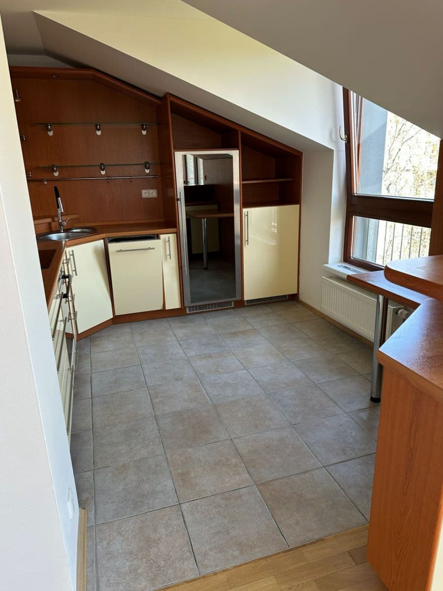 Pronájem bytu 2+kk 65 m², Podvinný mlýn, Praha, Praha Pronájem bytu 2+kk 65 m², Podvinný mlýn, Praha, Praha