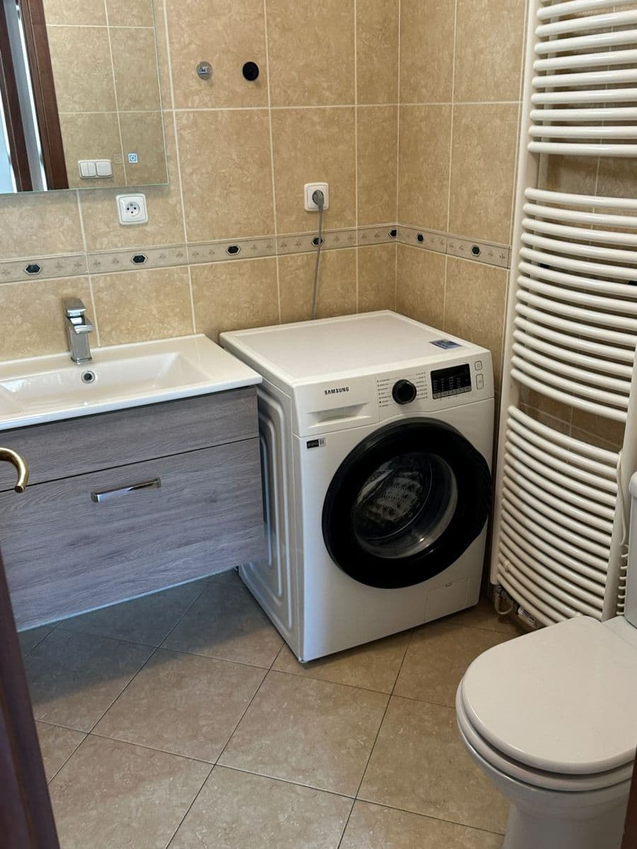 Pronájem bytu 2+kk 65 m², Podvinný mlýn, Praha, Praha Pronájem bytu 2+kk 65 m², Podvinný mlýn, Praha, Praha