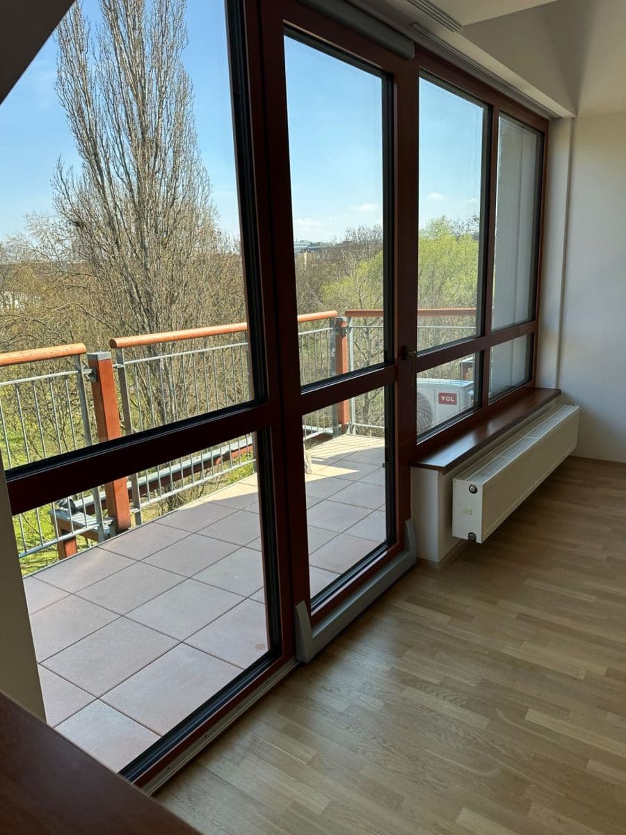 Pronájem bytu 2+kk 65 m², Podvinný mlýn, Praha, Praha Pronájem bytu 2+kk 65 m², Podvinný mlýn, Praha, Praha