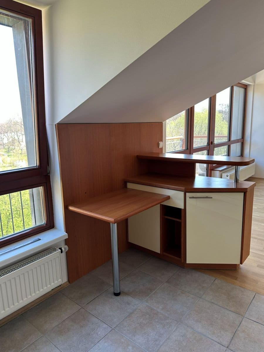 Pronájem bytu 2+kk 65 m², Podvinný mlýn, Praha, Praha Pronájem bytu 2+kk 65 m², Podvinný mlýn, Praha, Praha