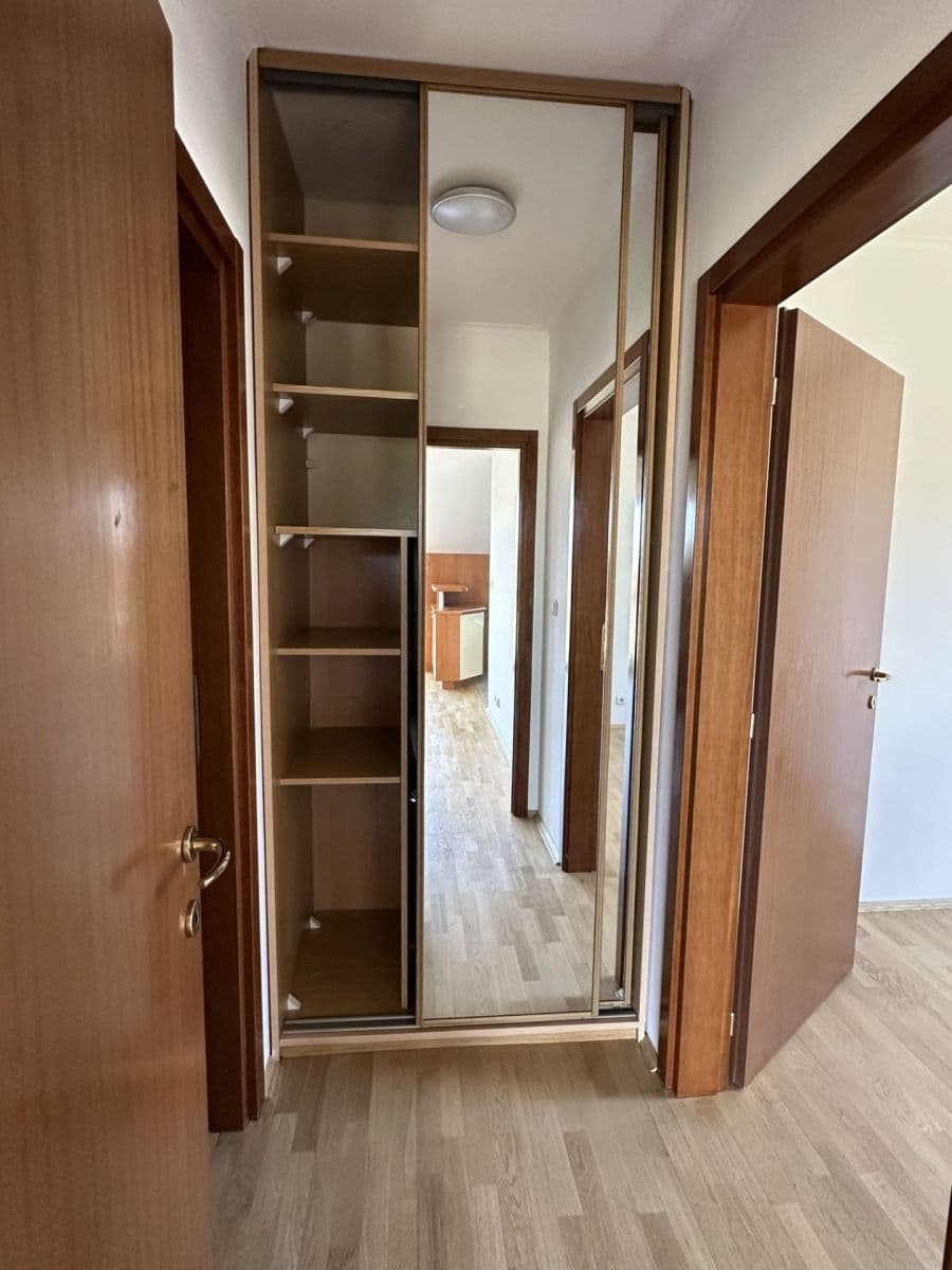 Pronájem bytu 2+kk 65 m², Podvinný mlýn, Praha, Praha Pronájem bytu 2+kk 65 m², Podvinný mlýn, Praha, Praha