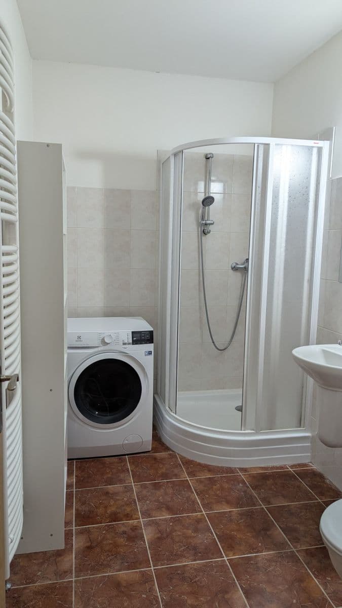 Pronájem bytu 2+kk 62 m², Na Lávce, Praha, Praha Pronájem bytu 2+kk 62 m², Na Lávce, Praha, Praha