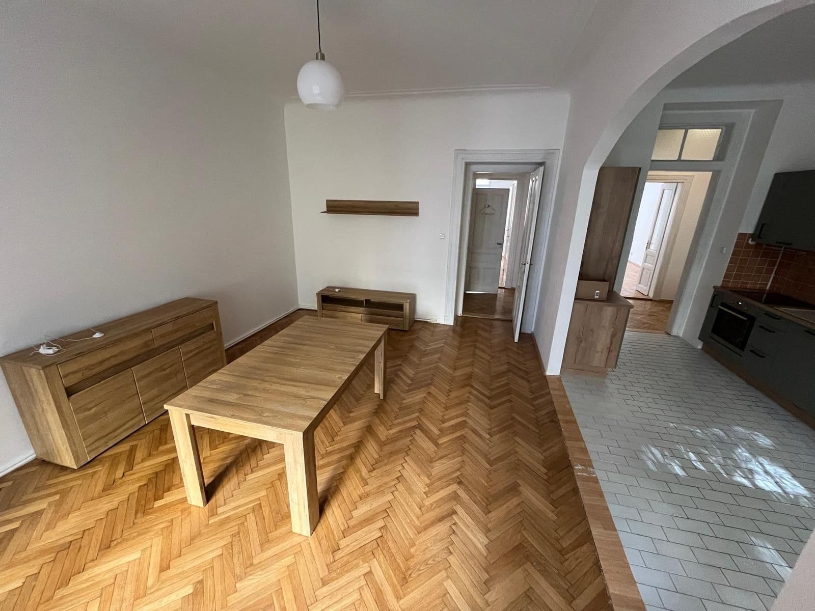 Pronájem bytu 4+1 120 m², Náplavní, Praha, Praha Pronájem bytu 4+1 120 m², Náplavní, Praha, Praha