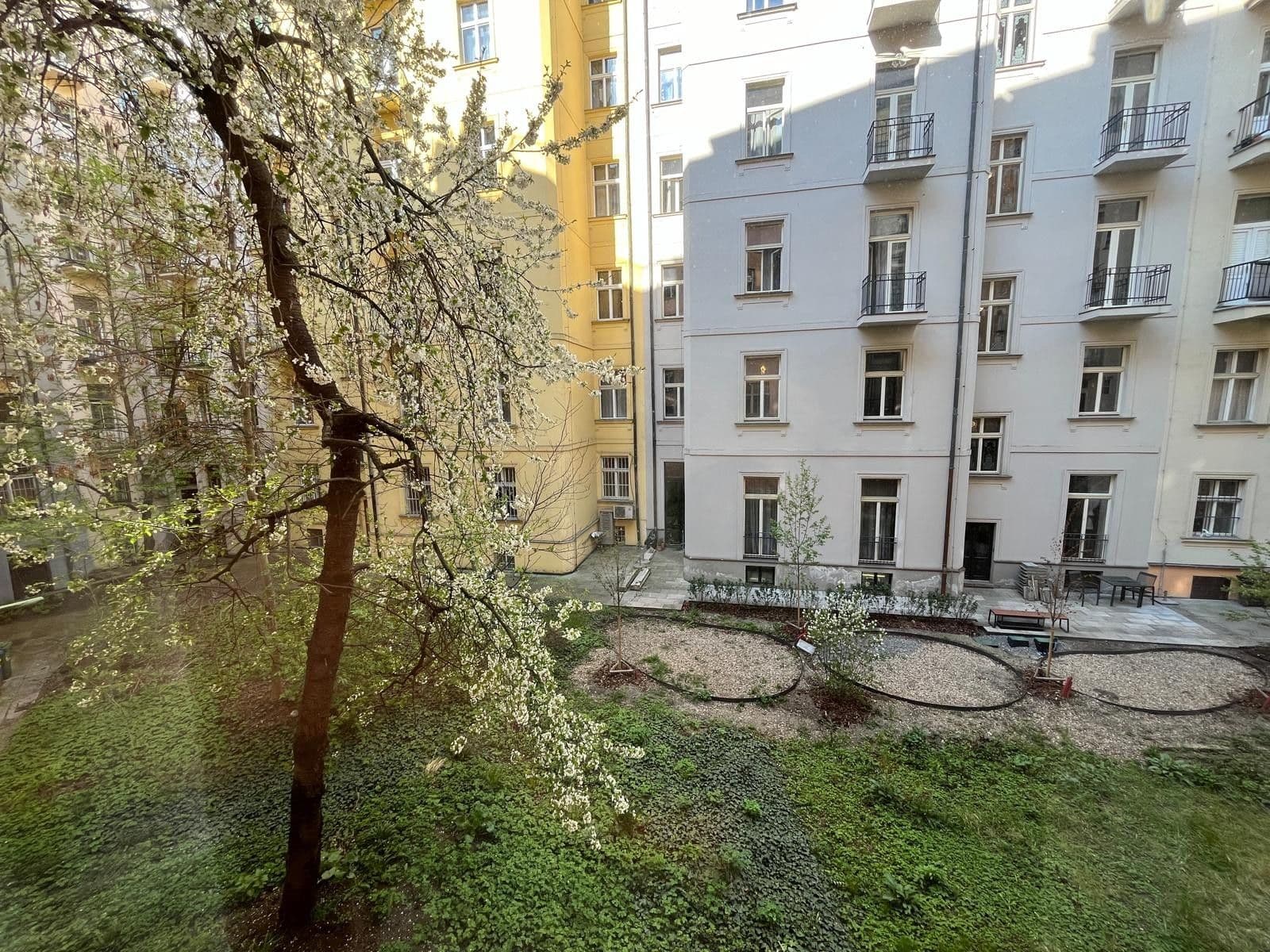 Pronájem bytu 4+1 120 m², Náplavní, Praha, Praha Pronájem bytu 4+1 120 m², Náplavní, Praha, Praha