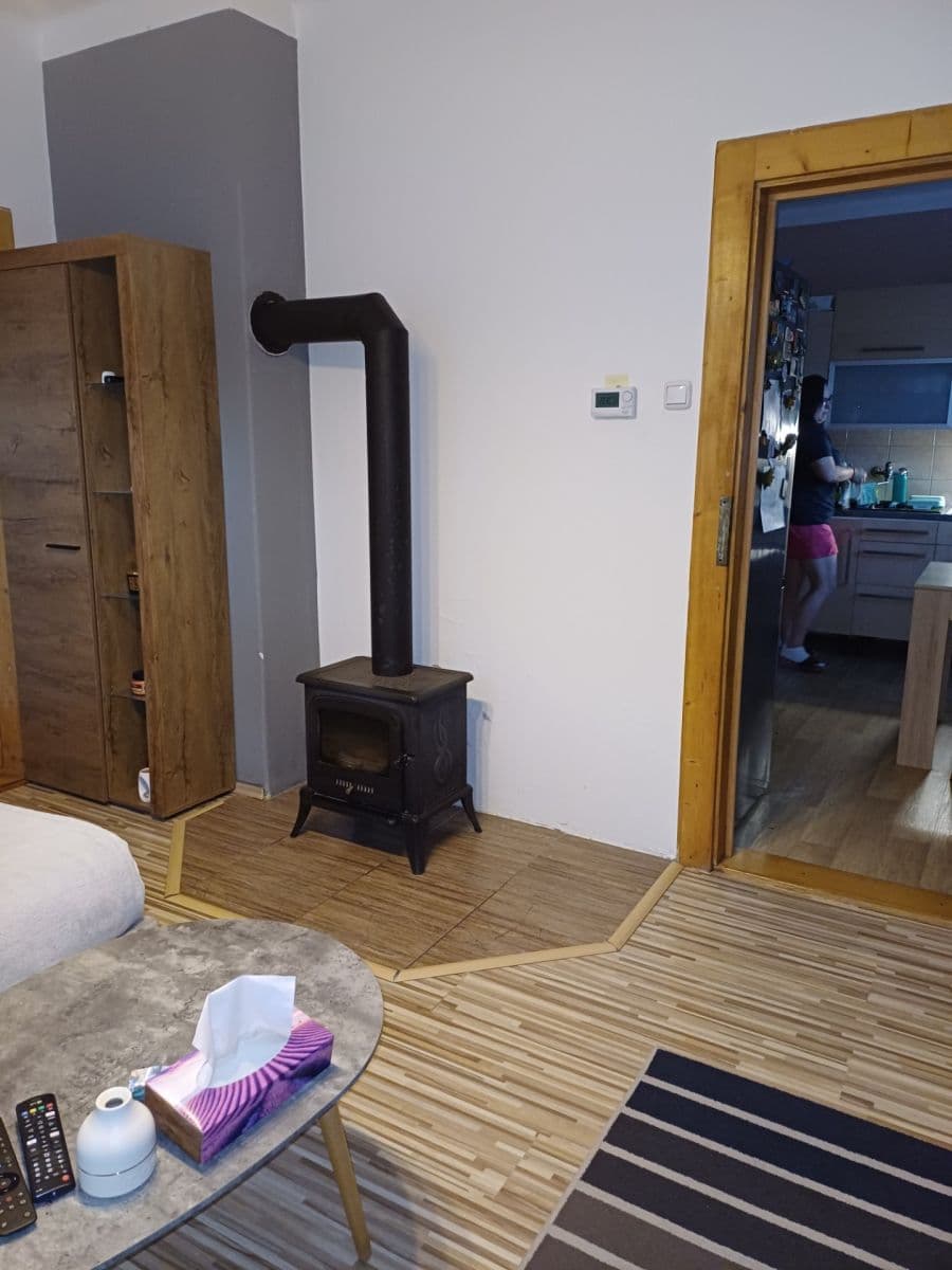 Pronájem bytu 2+1 52 m², Hluboká, Děčín, Ústecký kraj Pronájem bytu 2+1 52 m², Hluboká, Děčín, Ústecký kraj