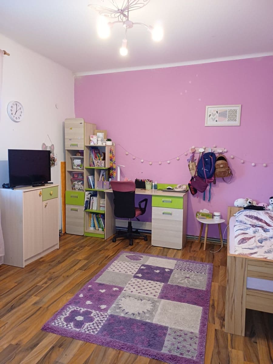 Pronájem bytu 2+1 52 m², Hluboká, Děčín, Ústecký kraj Pronájem bytu 2+1 52 m², Hluboká, Děčín, Ústecký kraj