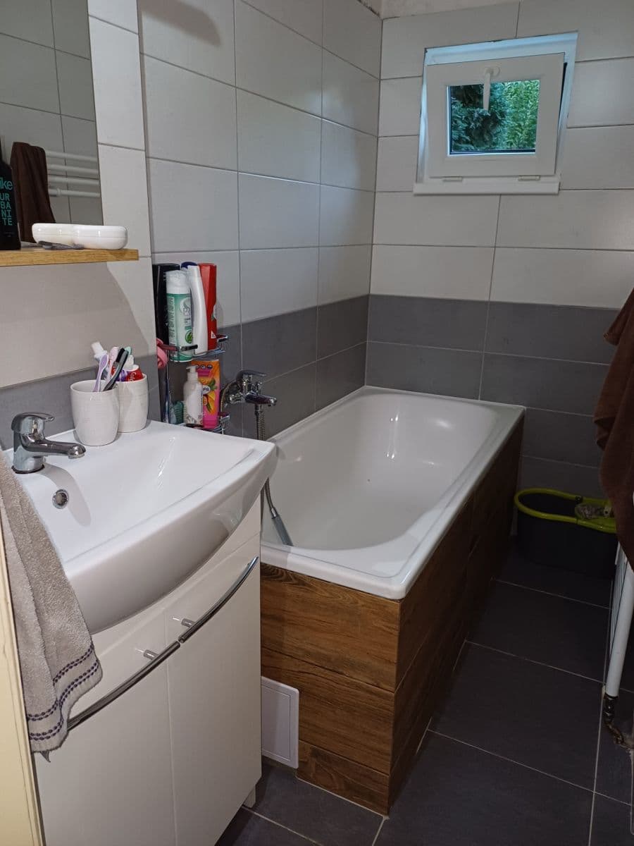 Pronájem bytu 2+1 52 m², Hluboká, Děčín, Ústecký kraj Pronájem bytu 2+1 52 m², Hluboká, Děčín, Ústecký kraj