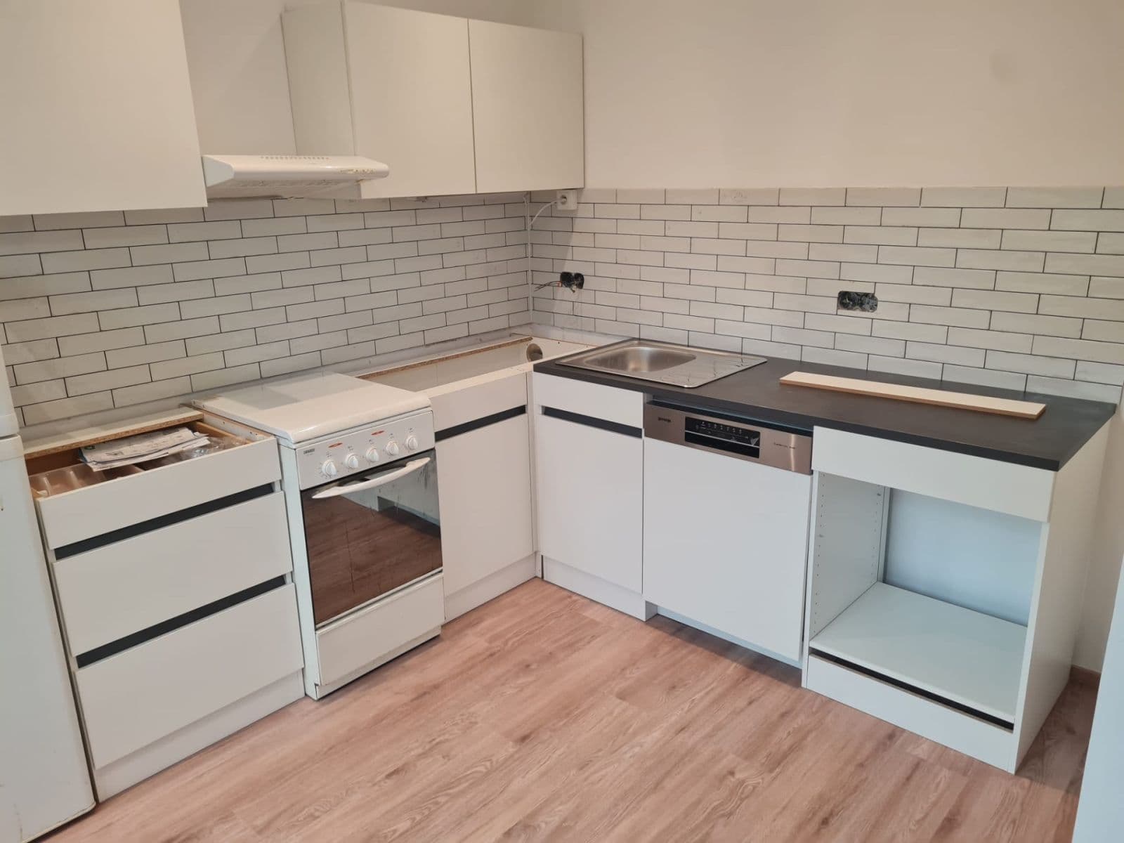 Pronájem bytu 3+1 70 m², Teplická, Praha, Praha Pronájem bytu 3+1 70 m², Teplická, Praha, Praha