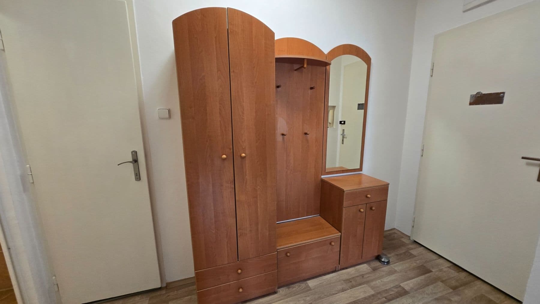 Pronájem bytu 1+1 41 m², Vrchlického, Praha, Praha Pronájem bytu 1+1 41 m², Vrchlického, Praha, Praha