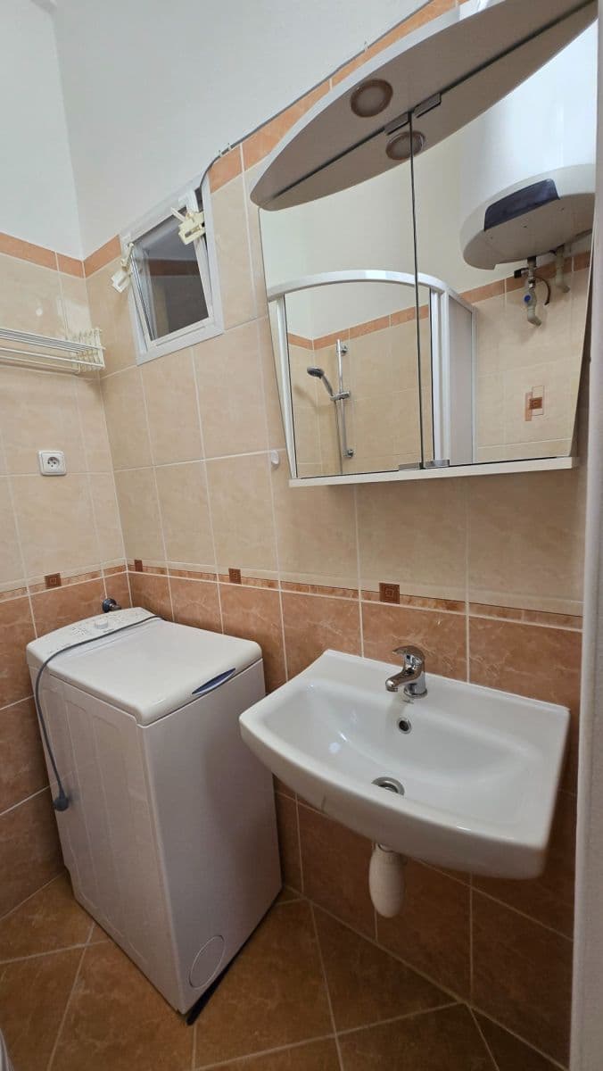 Pronájem bytu 1+1 41 m², Vrchlického, Praha, Praha Pronájem bytu 1+1 41 m², Vrchlického, Praha, Praha