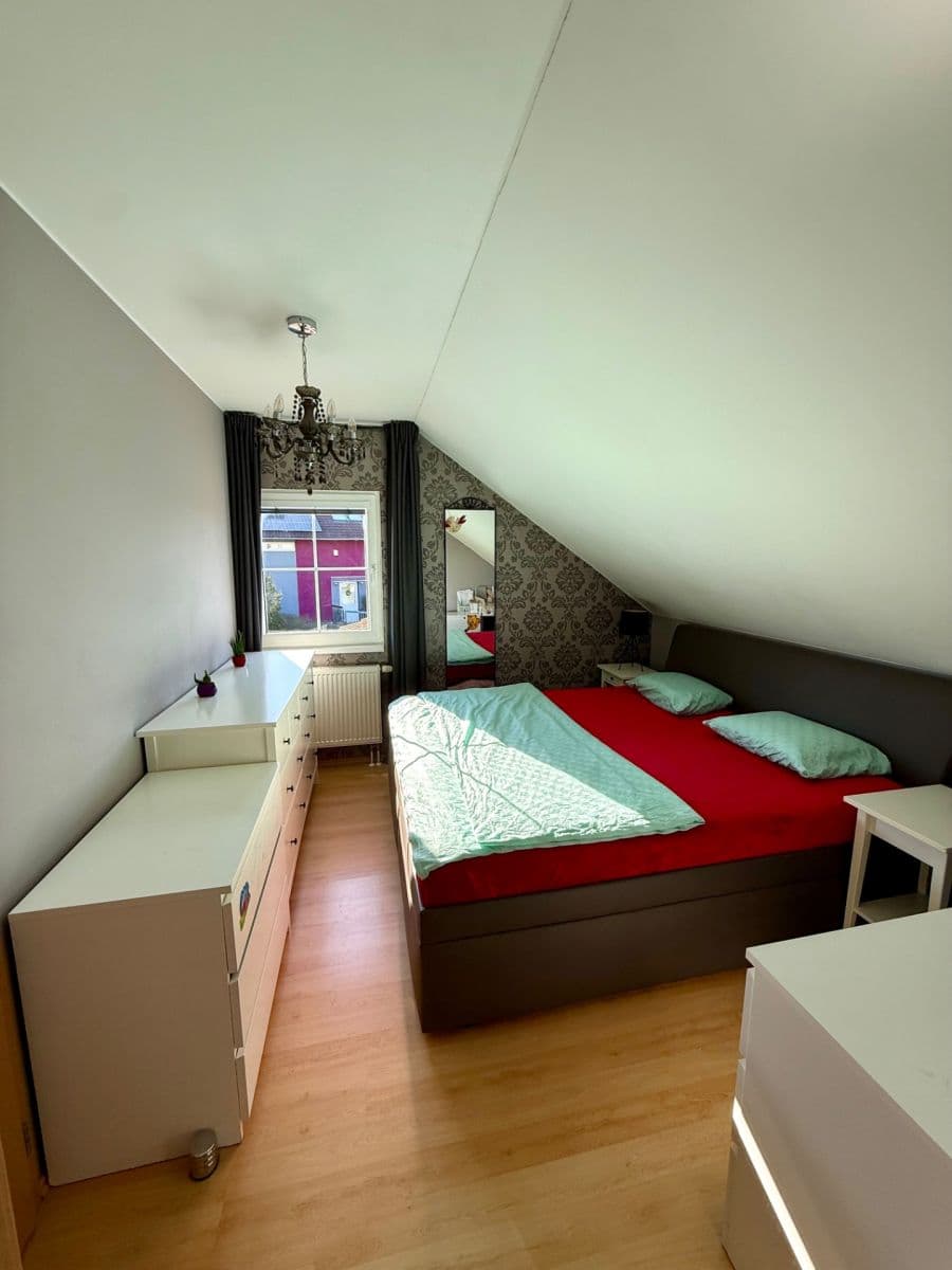 Pronájem domu 160 m², pozemek 463 m², Západní, Bradlec, Středočeský kraj Pronájem domu 160 m², pozemek 463 m², Západní, Bradlec, Středočeský kraj