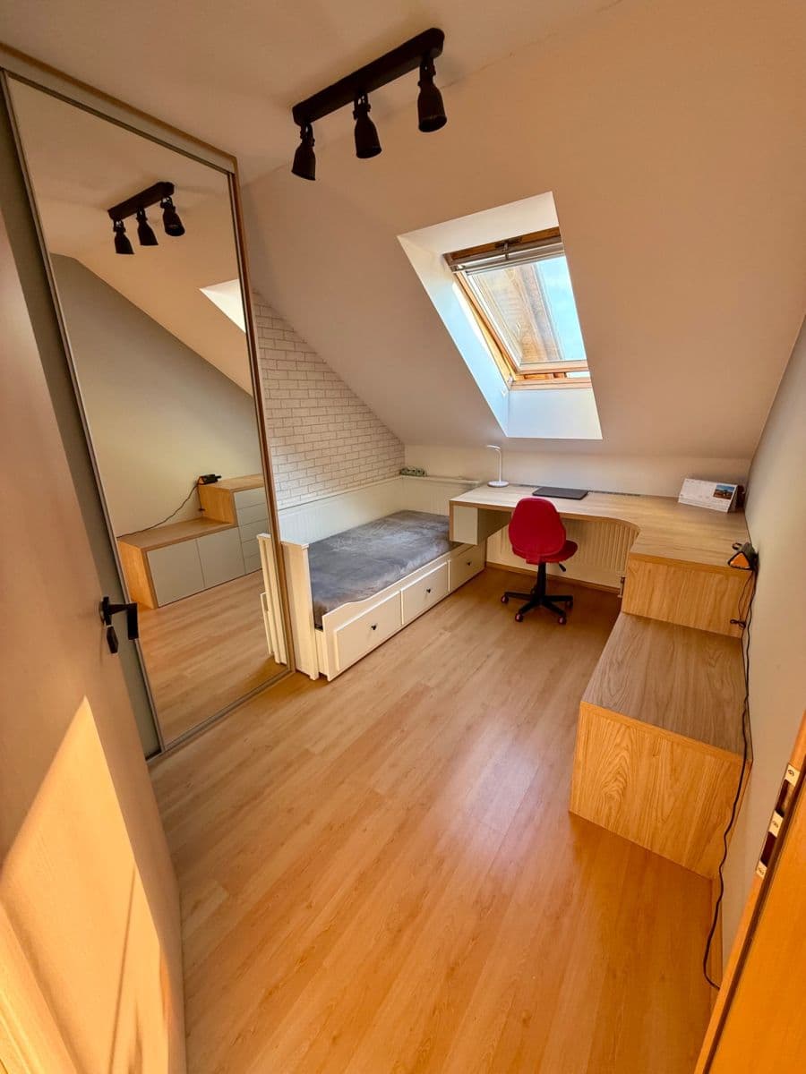 Pronájem domu 160 m², pozemek 463 m², Západní, Bradlec, Středočeský kraj Pronájem domu 160 m², pozemek 463 m², Západní, Bradlec, Středočeský kraj