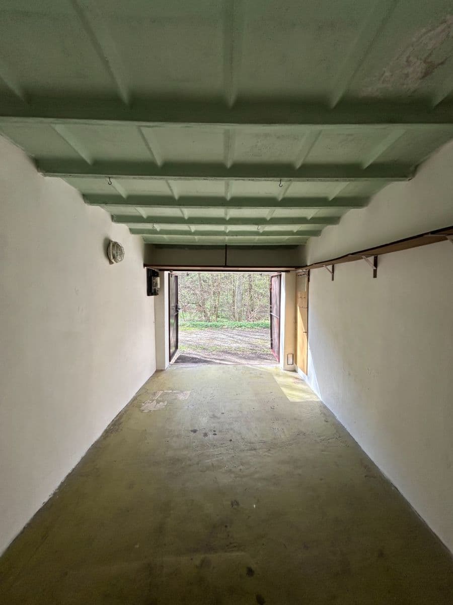 Pronájem garáže 20 m², Blansko, Jihomoravský kraj Pronájem garáže 20 m², Blansko, Jihomoravský kraj