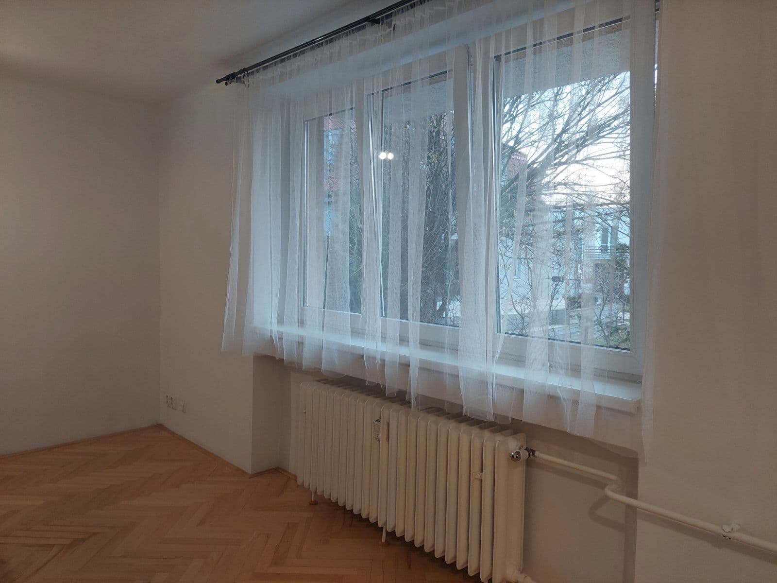 Pronájem bytu 2+1 53 m², Višňová, Praha, Praha Pronájem bytu 2+1 53 m², Višňová, Praha, Praha
