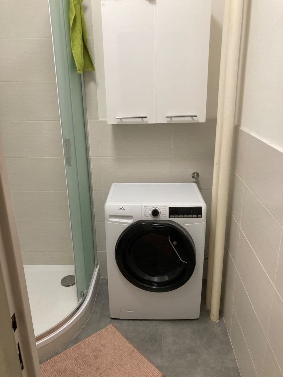 Pronájem bytu 3+1 19 m², Hostýnská, Praha, Praha Pronájem bytu 3+1 19 m², Hostýnská, Praha, Praha