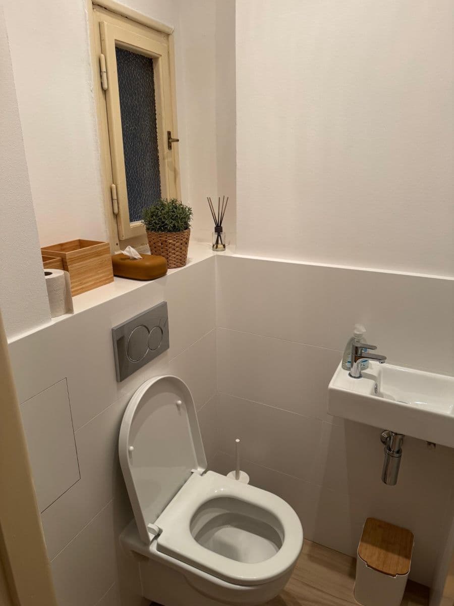 Pronájem bytu 2+1 67 m², Milady Horákové, Praha, Praha Pronájem bytu 2+1 67 m², Milady Horákové, Praha, Praha