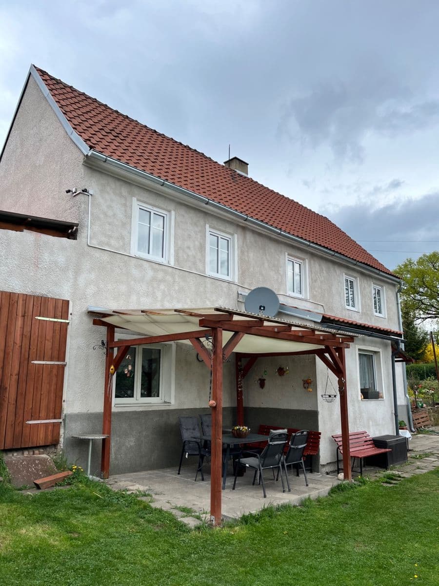 Prodej domu 231 m², pozemek 496 m², Prackovice nad Labem, Ústecký kraj Prodej domu 231 m², pozemek 496 m², Prackovice nad Labem, Ústecký kraj