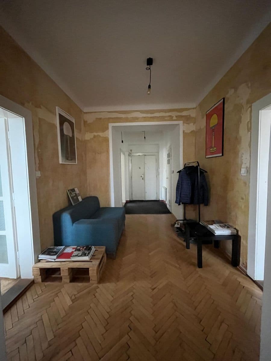 Pronájem kanceláře 40 m², Charlese de Gaulla, Praha, Praha Pronájem kanceláře 40 m², Charlese de Gaulla, Praha, Praha