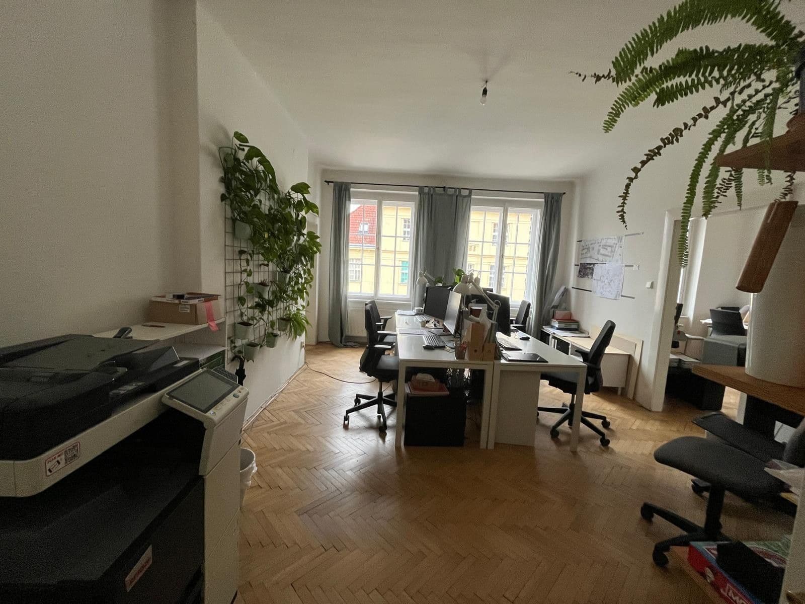 Pronájem kanceláře 40 m², Charlese de Gaulla, Praha, Praha Pronájem kanceláře 40 m², Charlese de Gaulla, Praha, Praha