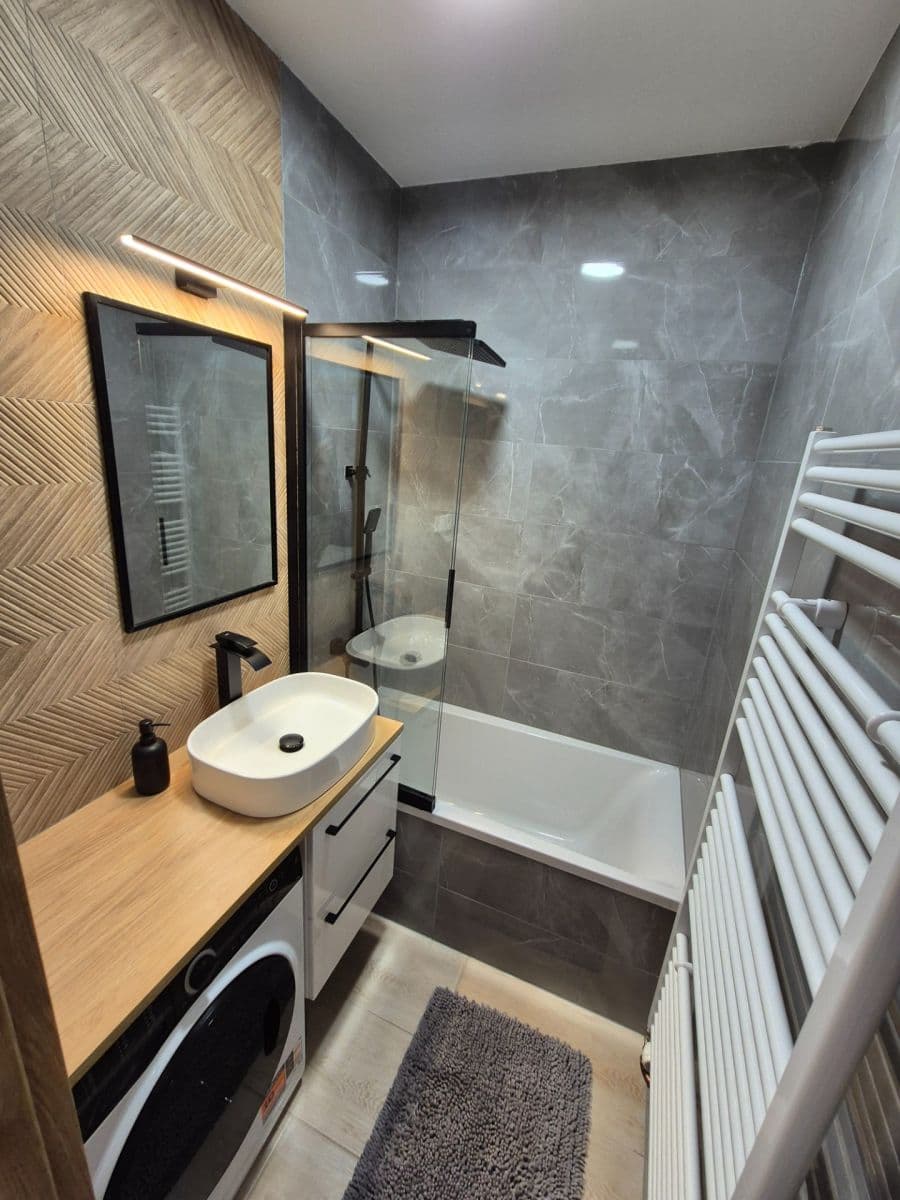 Prodej bytu 2+1 57 m², B. Němcové, Třinec, Moravskoslezský kraj Prodej bytu 2+1 57 m², B. Němcové, Třinec, Moravskoslezský kraj