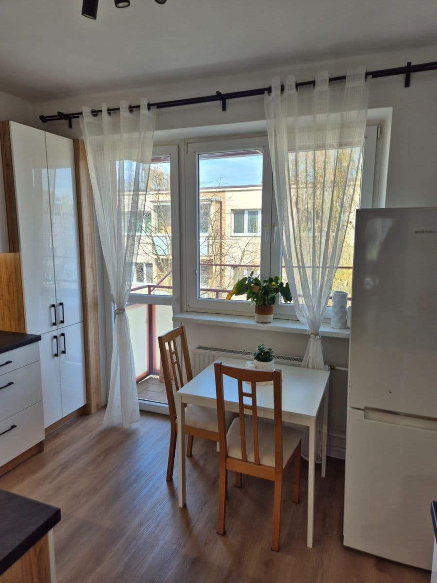 Prodej bytu 2+1 57 m², B. Němcové, Třinec, Moravskoslezský kraj Prodej bytu 2+1 57 m², B. Němcové, Třinec, Moravskoslezský kraj