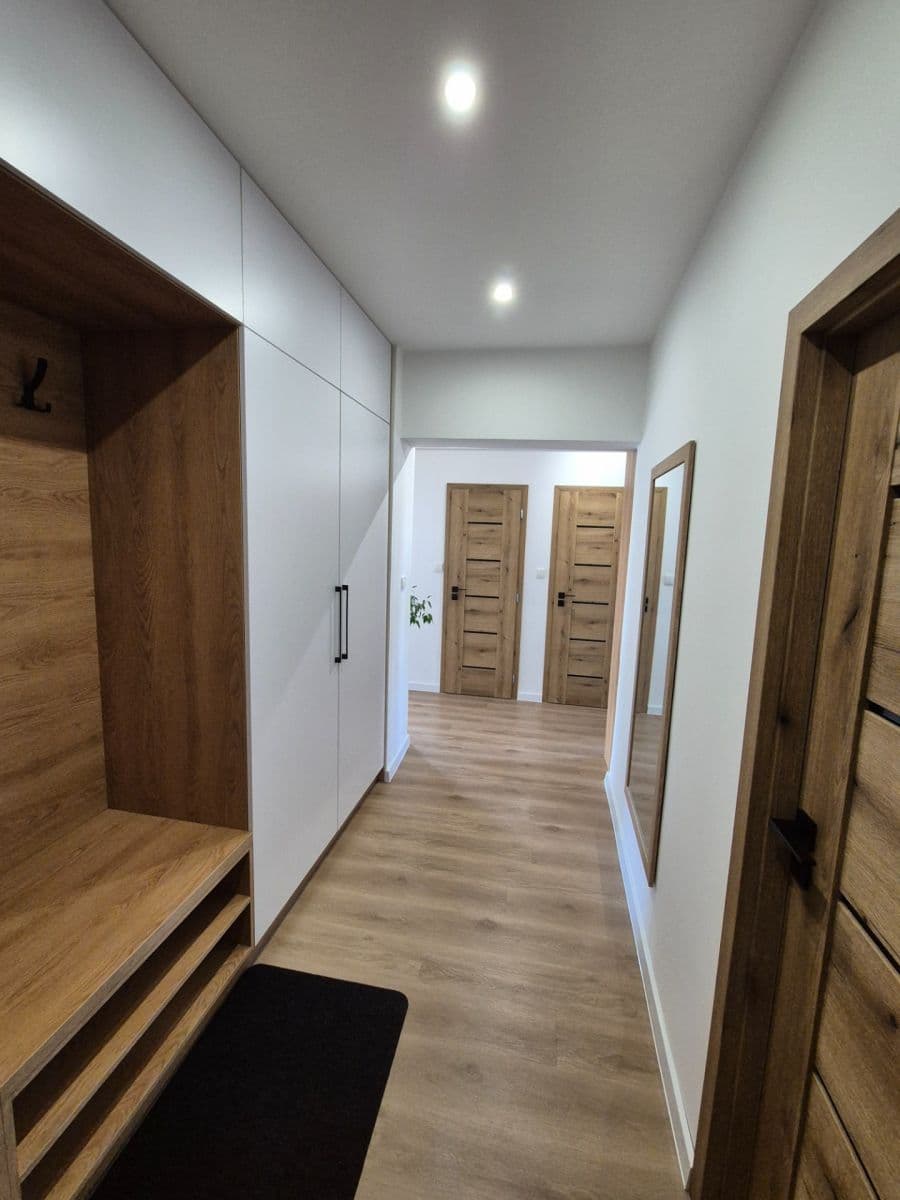 Prodej bytu 2+1 57 m², B. Němcové, Třinec, Moravskoslezský kraj Prodej bytu 2+1 57 m², B. Němcové, Třinec, Moravskoslezský kraj