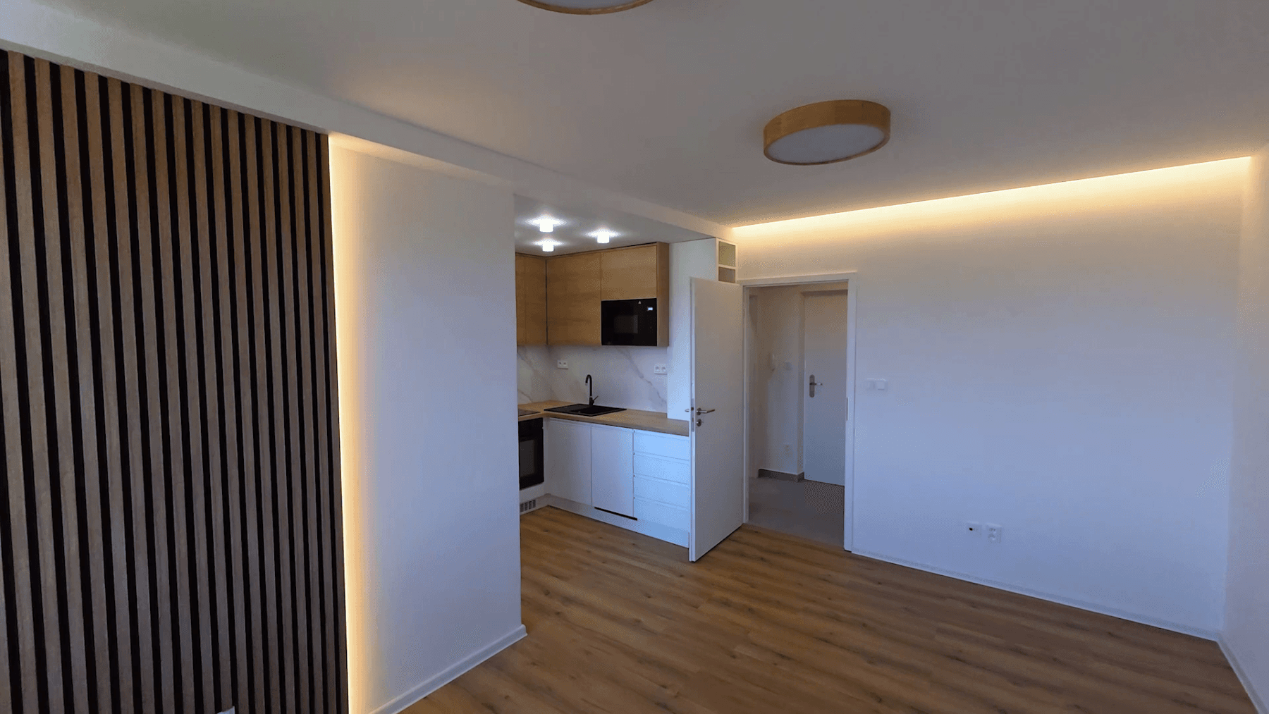 Pronájem bytu 2+kk 36 m², Gen. Hrušky, Ostrava, Moravskoslezský kraj Pronájem bytu 2+kk 36 m², Gen. Hrušky, Ostrava, Moravskoslezský kraj