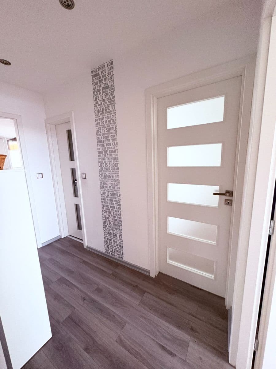 Pronájem bytu 3+kk 72 m², Doležalova, Praha, Praha Pronájem bytu 3+kk 72 m², Doležalova, Praha, Praha