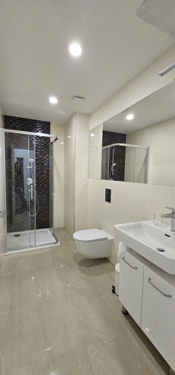 Pronájem bytu 1+kk 34 m², Washingtonova, Praha, Praha Pronájem bytu 1+kk 34 m², Washingtonova, Praha, Praha