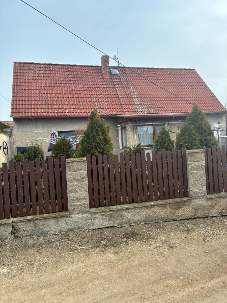 Prodej domu 72 m², pozemek 205 m², Žatec, Ústecký kraj Prodej domu 72 m², pozemek 205 m², Žatec, Ústecký kraj