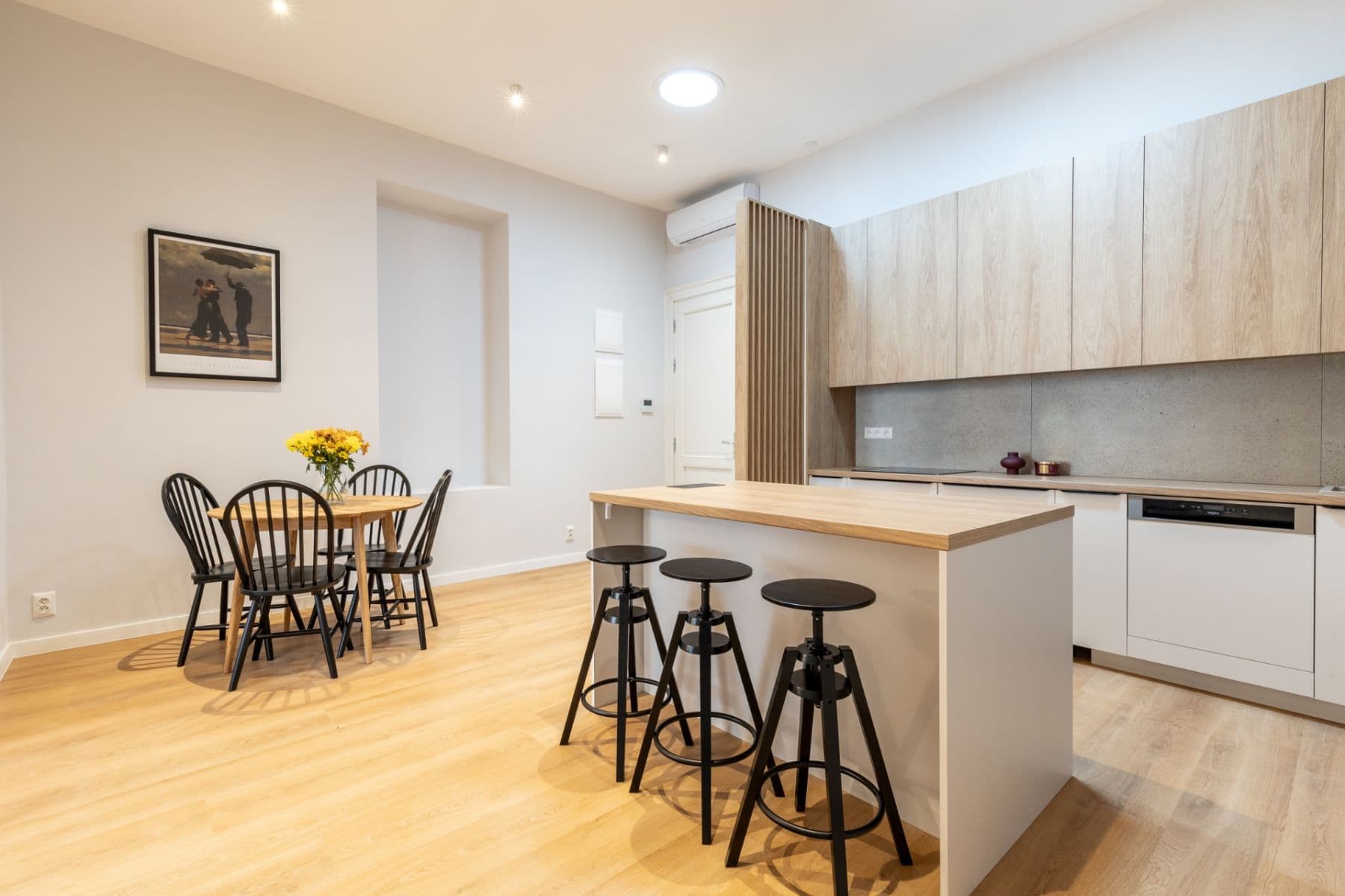 Pronájem bytu 2+1 80 m², Mäsiarska, Košice - mestská časť Staré Mesto, Košický kraj Pronájem bytu 2+1 80 m², Mäsiarska, Košice - mestská časť Staré Mesto, Košický kraj