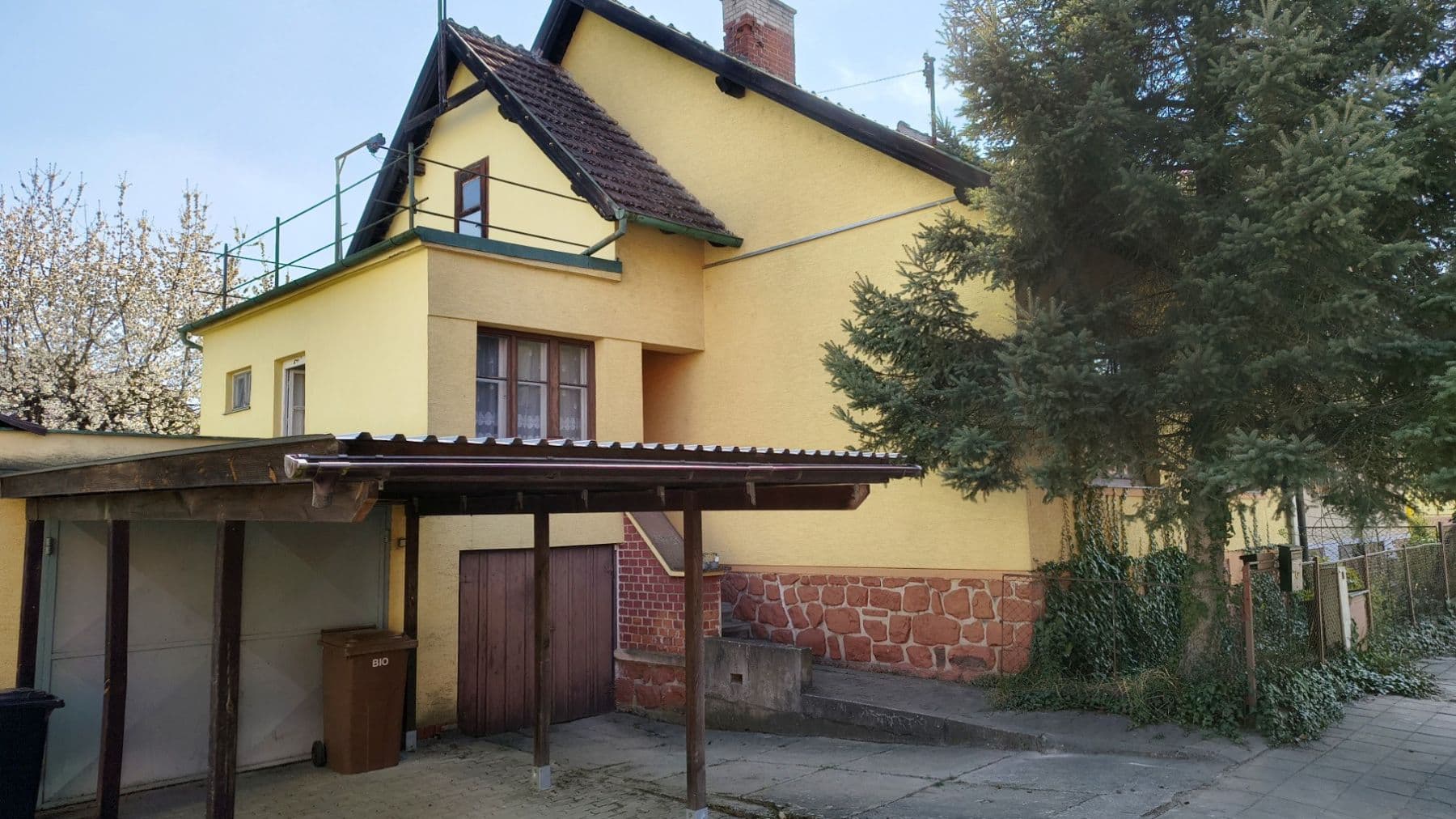 Prodej domu 98 m², pozemek 457 m², Alfonse Muchy, Ivančice, Jihomoravský kraj Prodej domu 98 m², pozemek 457 m², Alfonse Muchy, Ivančice, Jihomoravský kraj