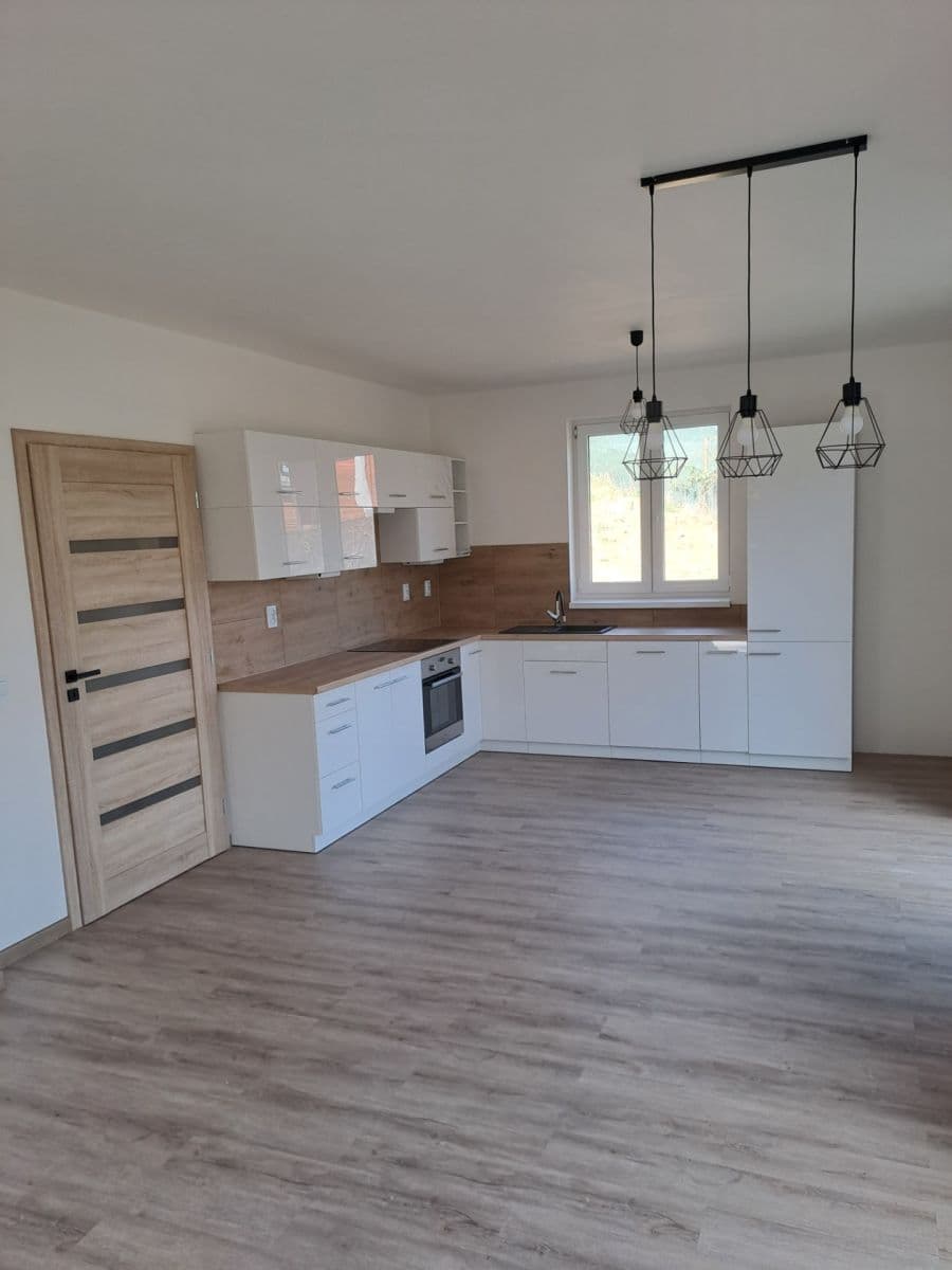 Pronájem domu 110 m², pozemek 720 m², Mnichovice, Středočeský kraj Pronájem domu 110 m², pozemek 720 m², Mnichovice, Středočeský kraj