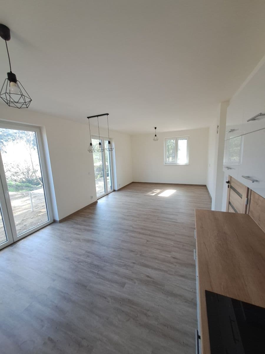 Pronájem domu 110 m², pozemek 720 m², Mnichovice, Středočeský kraj Pronájem domu 110 m², pozemek 720 m², Mnichovice, Středočeský kraj