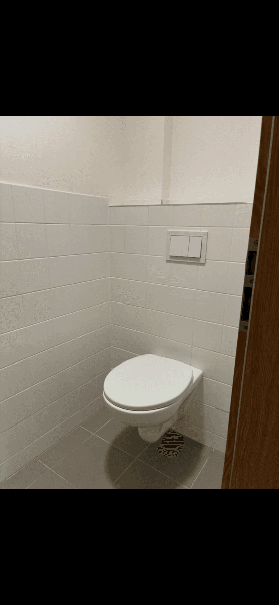 Pronájem bytu 1+kk 92 m², Pod Dvorem, Praha, Praha Pronájem bytu 1+kk 92 m², Pod Dvorem, Praha, Praha