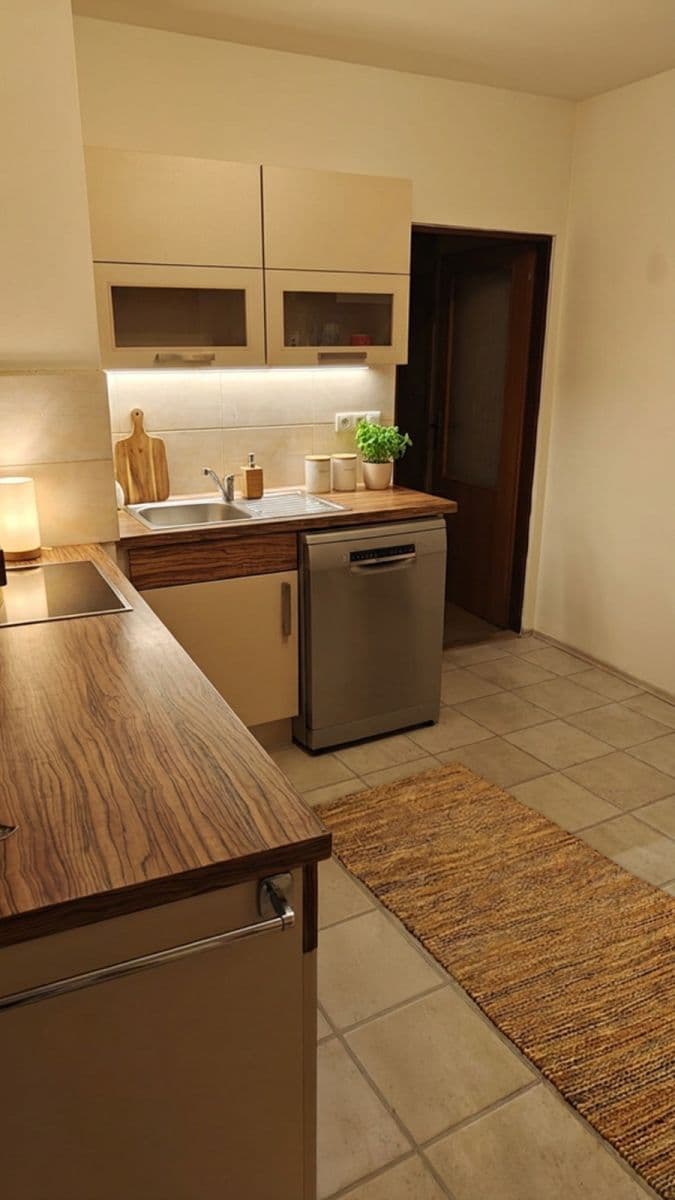 Prodej domu 145 m², pozemek 293 m², Věšín, Středočeský kraj Prodej domu 145 m², pozemek 293 m², Věšín, Středočeský kraj