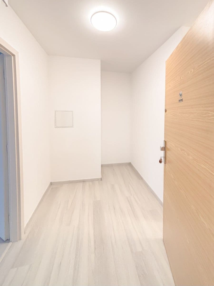 Pronájem bytu 3+kk 71 m², Vondroušova, Praha, Praha Pronájem bytu 3+kk 71 m², Vondroušova, Praha, Praha