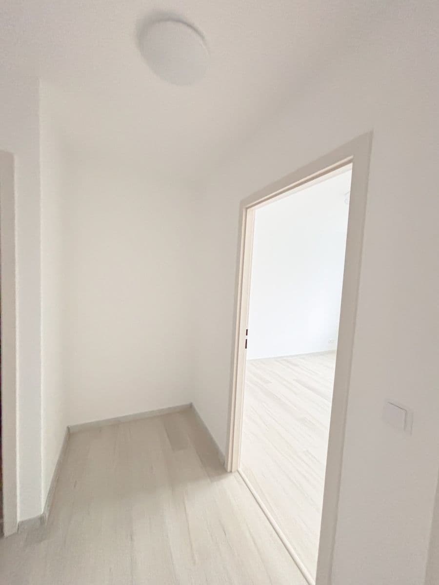 Pronájem bytu 3+kk 71 m², Vondroušova, Praha, Praha Pronájem bytu 3+kk 71 m², Vondroušova, Praha, Praha